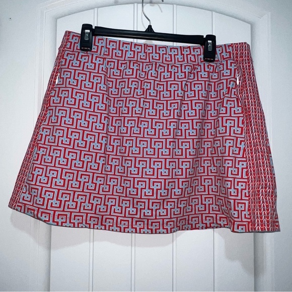 J. McLaughlin Dresses & Skirts - J. McLaughlin Women’s Red Aztec Golf Skort Size XL